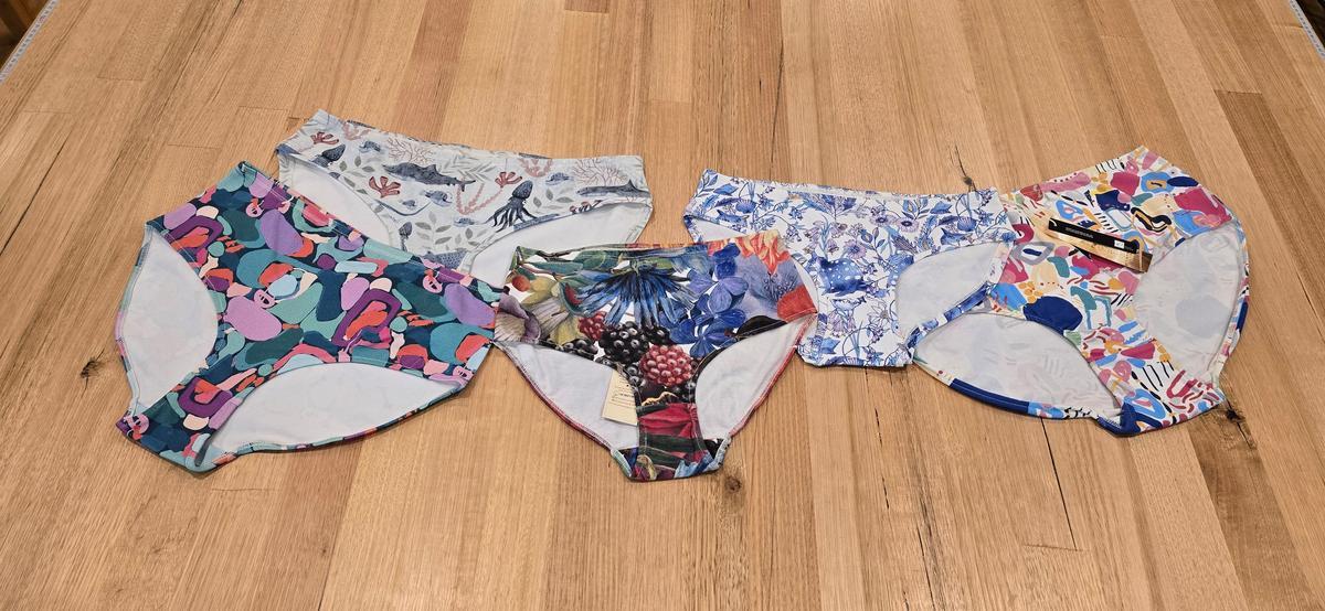Comfortable, high-waisted and hipster women’s underwear made in Australia. Ethically sewn briefs and hipsters in bold prints and soft fabrics. 
