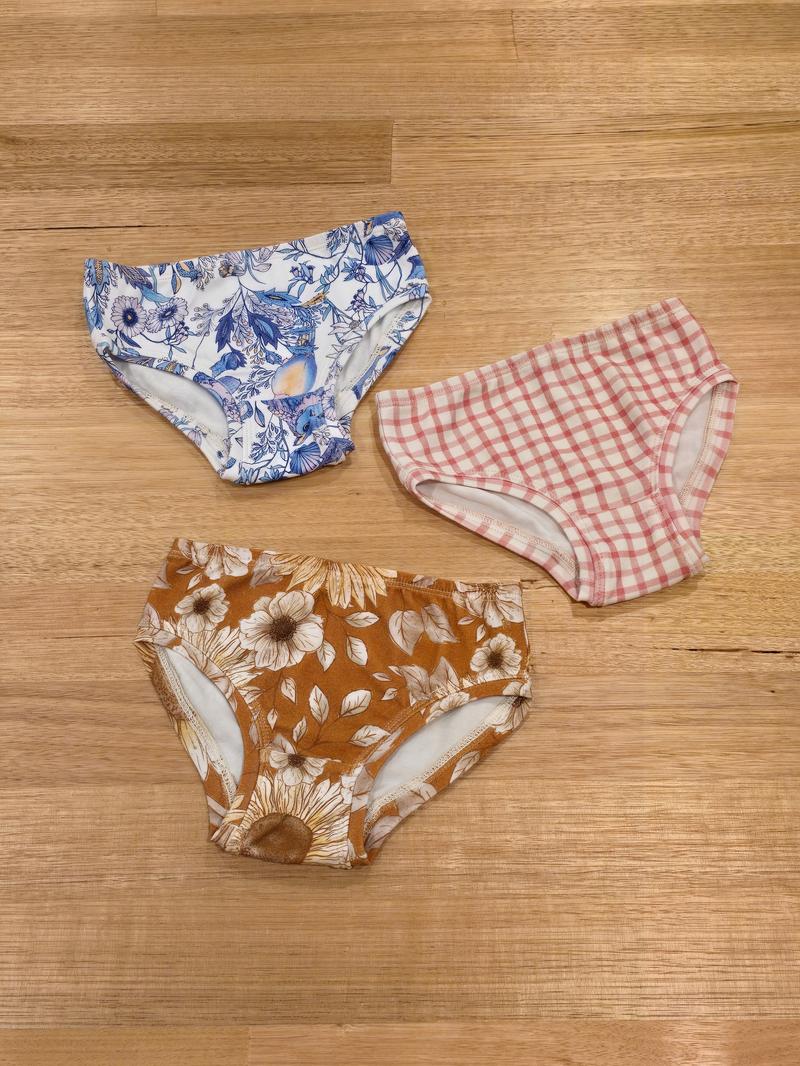 Little Girls Briefs Sunflowers - Comfortable Australian Made Underwear-Girls Underwear-2-3-byaudreyandgrace
